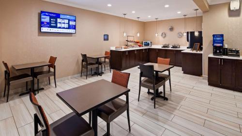 Muscatine Hotel | Best Western Muscatine - Pearl City Hotel