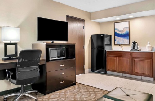 Okemos Hotel | Best Western Okemos/East Lansing Hotel & Suites