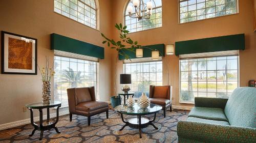 South Side Hotel | Best Western Paradise Inn