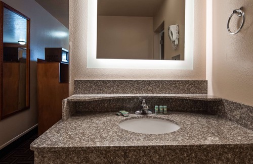 Beaver Hotel | Best Western Paradise Inn