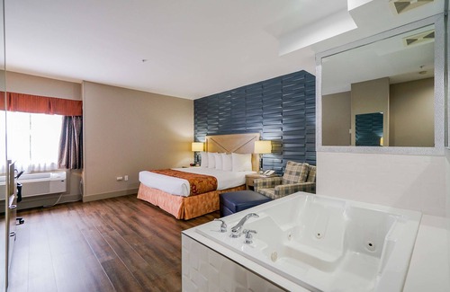 South Surrey Hotel | Best Western Peace Arch Inn