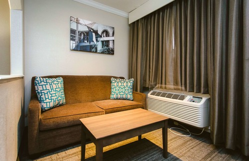 Pearland Hotel | Best Western Pearland Inn