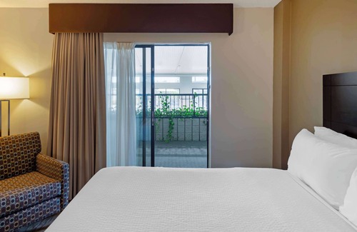 Pembroke Hotel | Best Western Pembroke Inn & Conference Centre