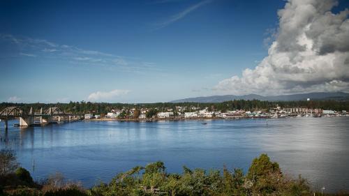 Florence Hotel | Best Western Pier Point Inn