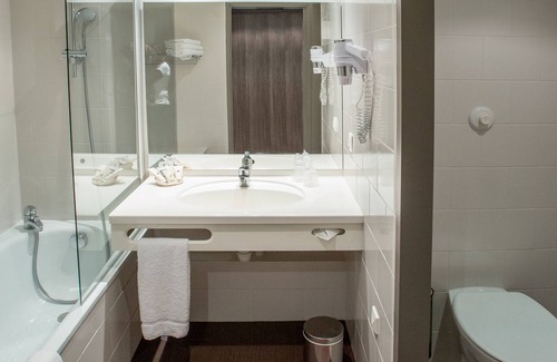 La Tour-de-Salvagny Hotel | Best Western Plus Hotel Admiral