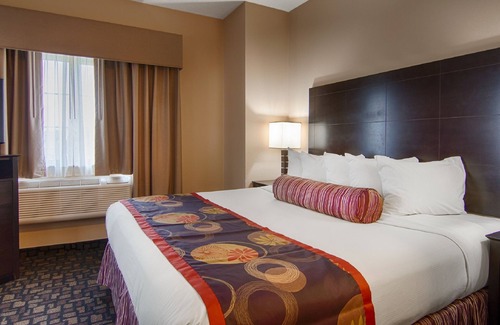 Plover Hotel | Best Western Plover-Stevens Point Hotel & Conference Center