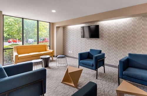 Augusta Hotel | Best Western Plus Augusta North Inn & Suites