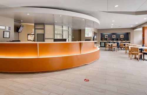 Augusta Hotel | Best Western Plus Augusta North Inn & Suites