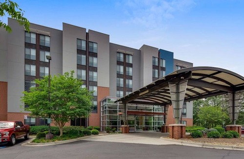 Augusta Hotel | Best Western Plus Augusta North Inn & Suites