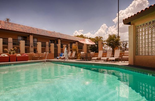 Kingman Hotel | Best Western Plus A Wayfarer's Inn & Suites