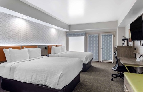 Pigeon Forge Hotel | Best Western Plus Apple Valley Lodge Pigeon Forge