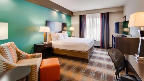 Clarksville Hotel | Best Western Plus Atrium Inn & Suites