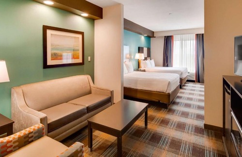 Clarksville Hotel | Best Western Plus Atrium Inn & Suites