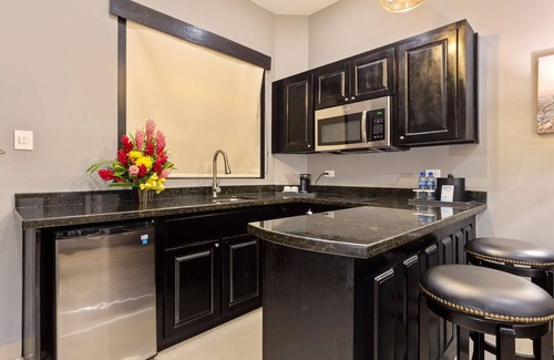 Belama Phase 2 Hotel | Best Western Plus Belize Biltmore Plaza