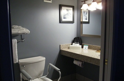 Derrick City Hotel | Best Western Plus Bradford Inn