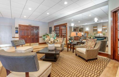Bridgeport Hotel | Best Western Plus Bridgeport Inn