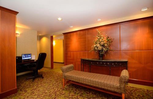 Southeast Calgary Hotel | Best Western PLUS Calgary Centre Inn