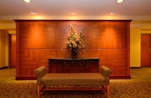 Southeast Calgary Hotel | Best Western PLUS Calgary Centre Inn