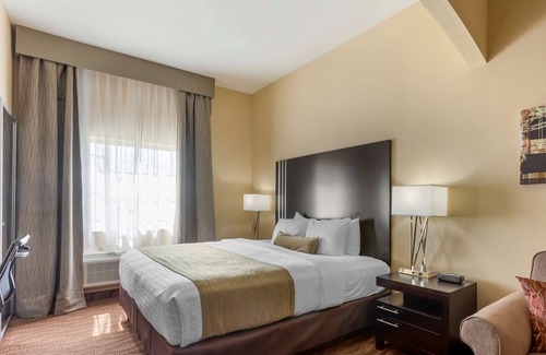 Jefferson City Hotel | Best Western Plus Capital Inn