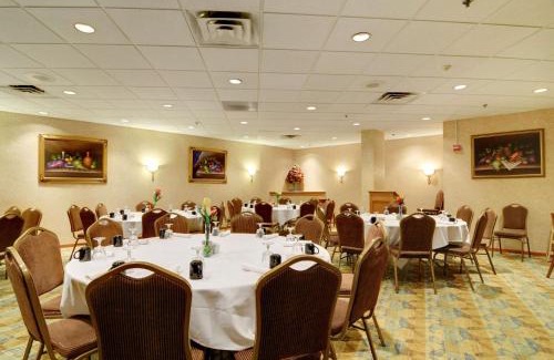 Hillside Hotel | Best Western Plus Chicago Hillside