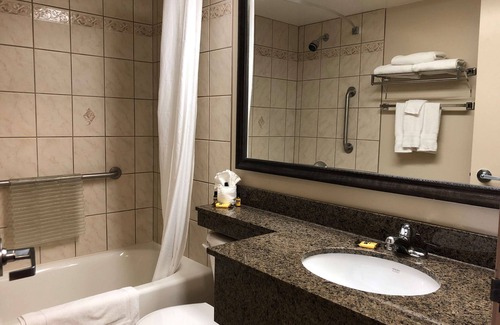 Cobourg Hotel | Best Western Plus Cobourg Inn & Convention Centre