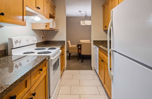 Aldergrove Hotel | Best Western Plus Country Meadows Inn