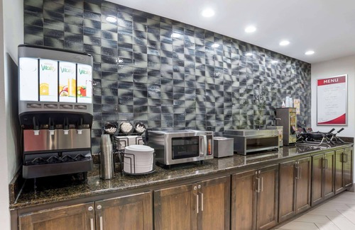 Daphne Hotel | Best Western Plus Daphne Inn & Suites