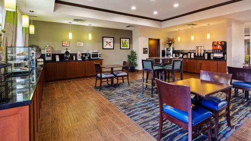 Denver City Hotel | Best Western Plus Denver City Hotel & Suites