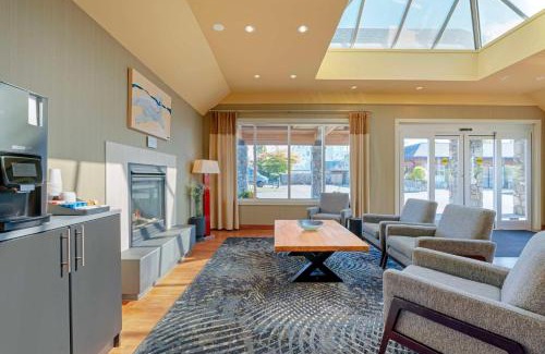 Sidney Hotel | Best Western Plus Emerald Isle Hotel