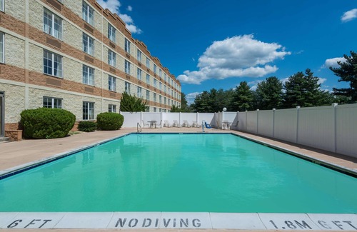 Pottstown Hotel | Best Western Plus Executive Residency Pottstown