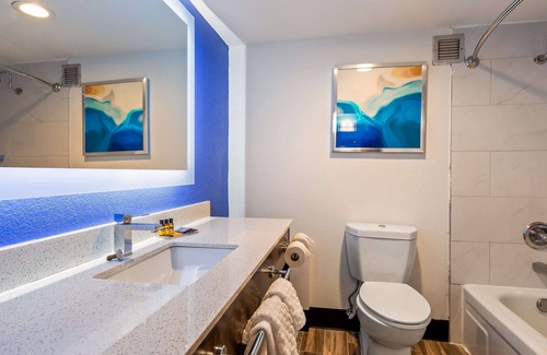Northeast Park Hill Hotel | Best Western Plus Executive Residency Denver-Central Park Hotel