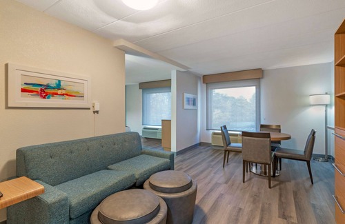 Dumbarton Hotel | Best Western PLUS Executive Hotel