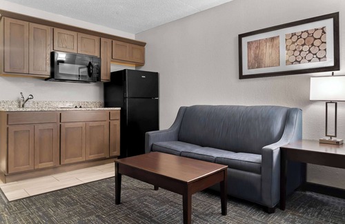Flint Hotel | Best Western Plus Flint Airport Inn & Suites