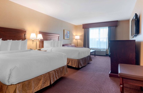 Fredericton Hotel | Best Western Plus Fredericton Hotel & Suites