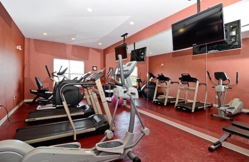 Fredericton Hotel | Best Western Plus Fredericton Hotel & Suites