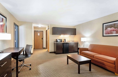Howe Hotel | Best Western Plus Howe Inn