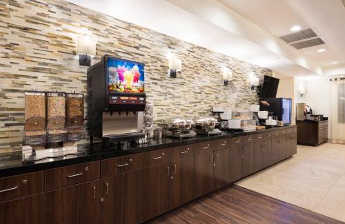 Hudson Hotel | Best Western Plus Hudson Hotel & Suites