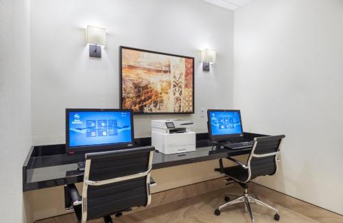 Hudson Hotel | Best Western Plus Hudson Hotel & Suites