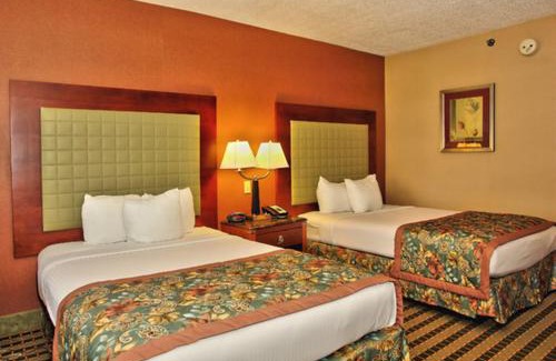 Roanoke Hotel | BEST WESTERN PLUS Inn at Valley View