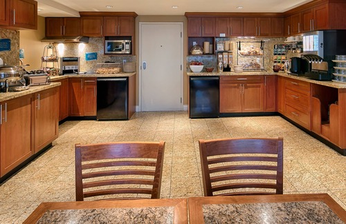 Inner Harbour Hotel | Best Western Plus Inner Harbour