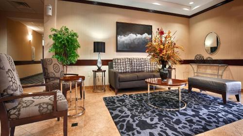 Katy Hotel | Best Western Plus Katy Inn & Suites