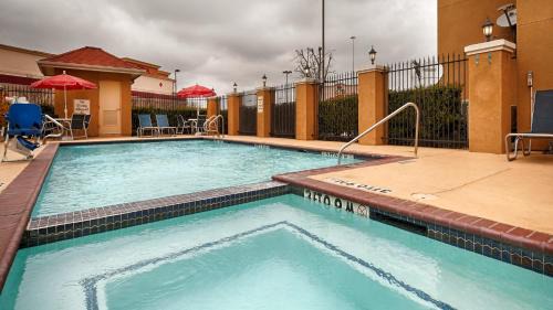Katy Hotel | Best Western Plus Katy Inn & Suites