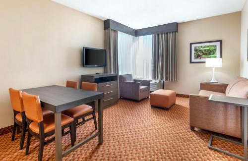 The Crossings Hotel | Best Western Plus Kendall Hotel & Suites