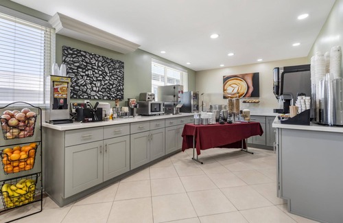 Wilshire Center Hotel | Best Western Plus LA Mid Town Hotel