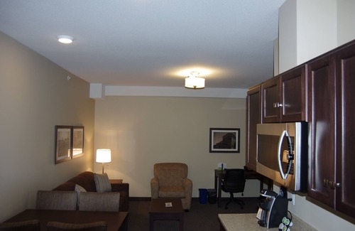 Lacombe Hotel | Best Western Plus Lacombe Inn & Suites