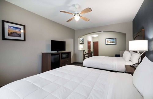 Lake Dallas Hotel | Best Western Plus Lake Dallas Inn & Suites