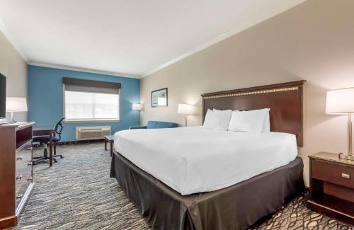 Lake Worth Hotel | Best Western Plus Lake Worth Inn & Suites