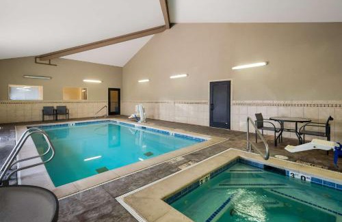 Ballard Hotel | Best Western Plus Landmark Hotel