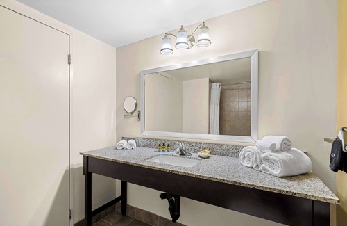 Orillia Hotel | Best Western Plus Mariposa Inn & Conference Centre