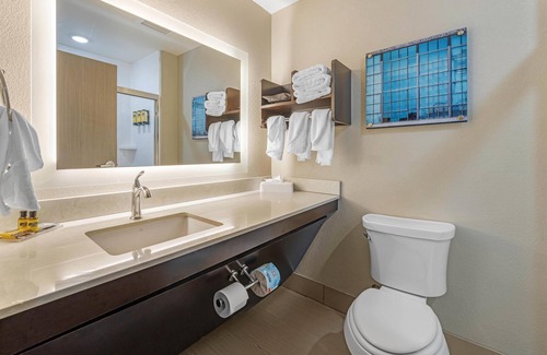 McPherson Hotel | Best Western Plus McPherson
